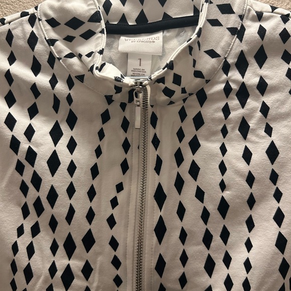 Weekends by Chico's Size 1 (Medium/8) White Diamond Print 1/4 Zip Pullover - Picture 2 of 5